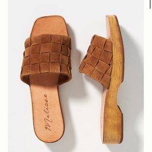 NWOT Matisse Hampton Sandal